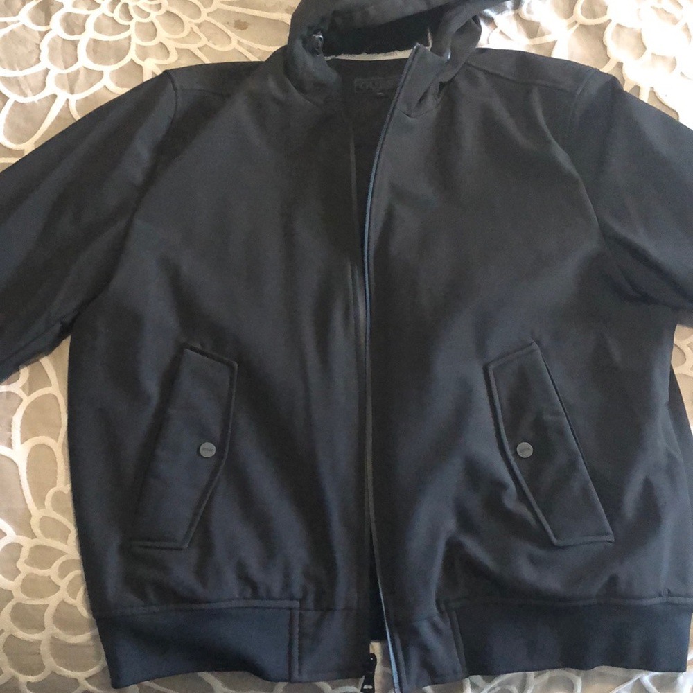 Guess soft shell jacket-black